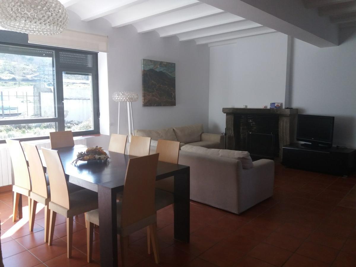 Casa Rural De Benjamin Palencia Villafranca de la Sierra Esterno foto