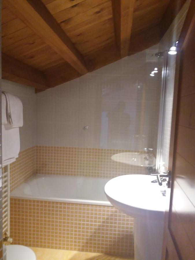 Casa Rural De Benjamin Palencia Villafranca de la Sierra Esterno foto